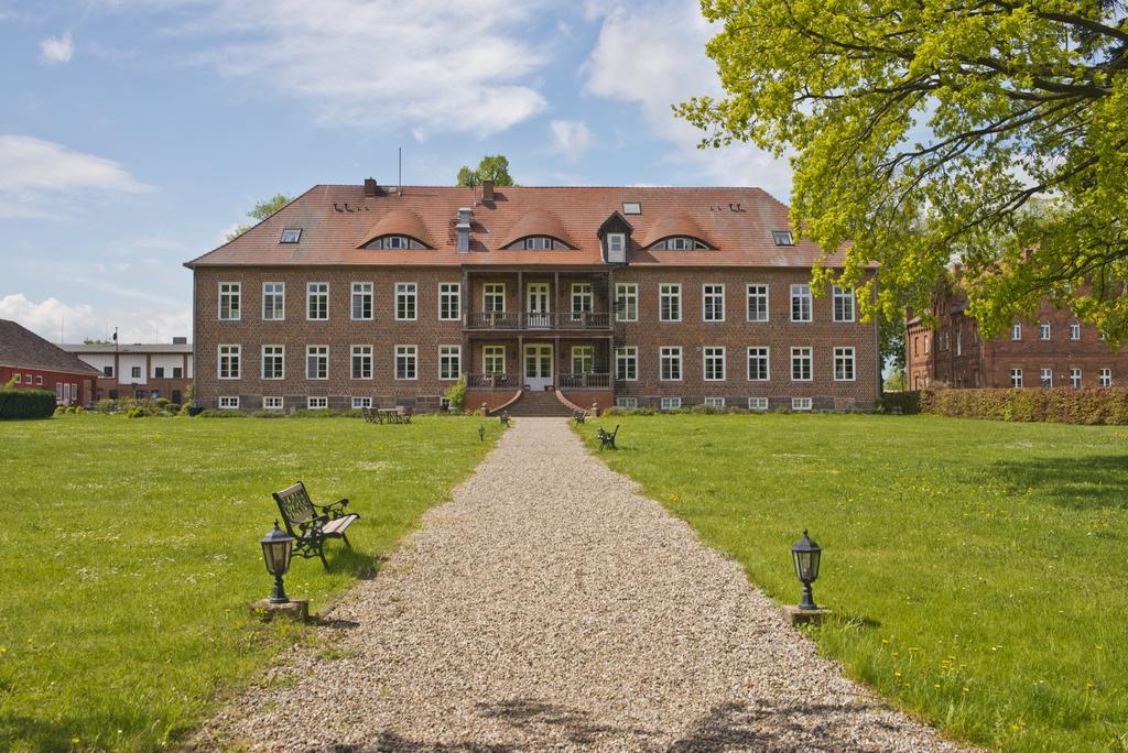 Romantik Hotel Gutshaus Ludorf Eksteriør billede